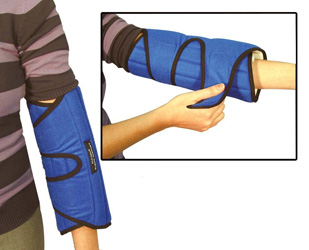 This elbow immobilizer helps prevent harmful arm positions while sleeping.